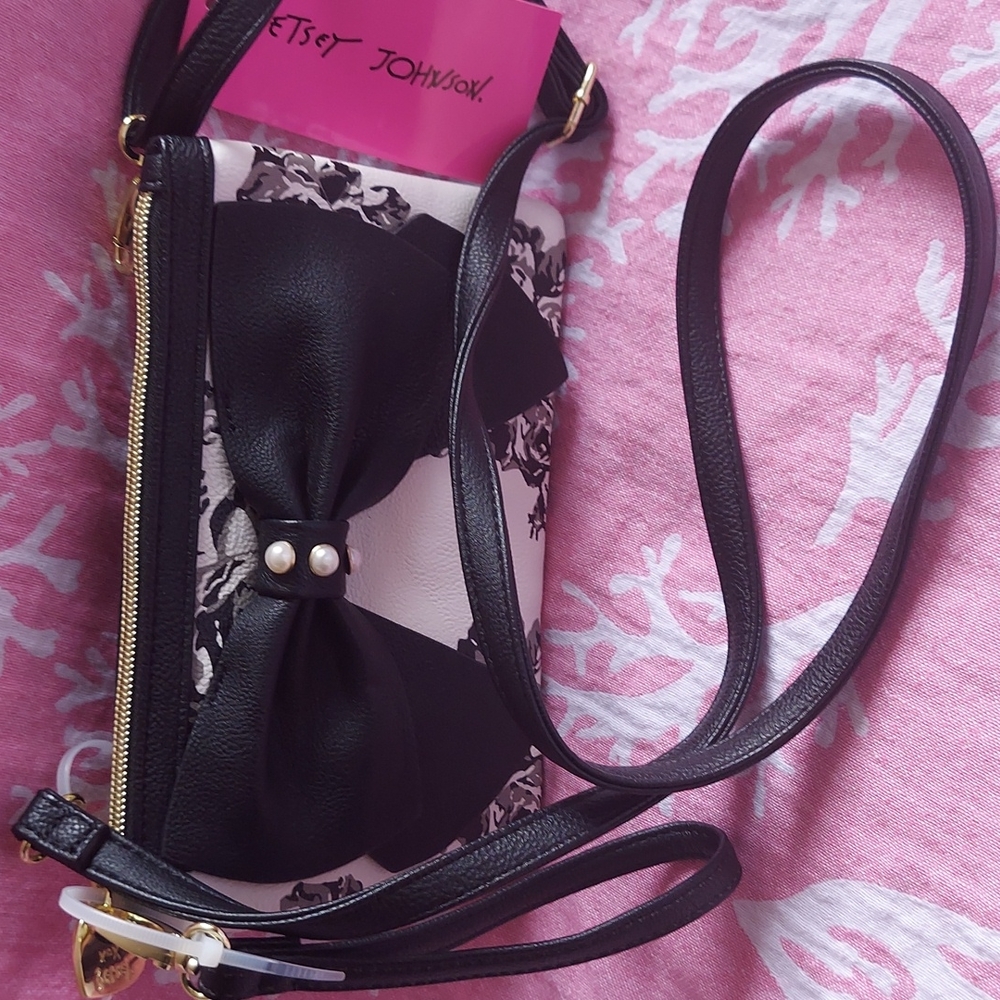 NWT Betsey Johnson BOW PERAL CROSSBODY - Picture 10 of 12